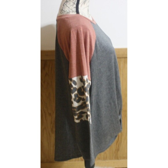 Maurices Tie Knot Front Leopard Print Sleeves Pullover LS Top Multi-color Blouse - Picture 6 of 9